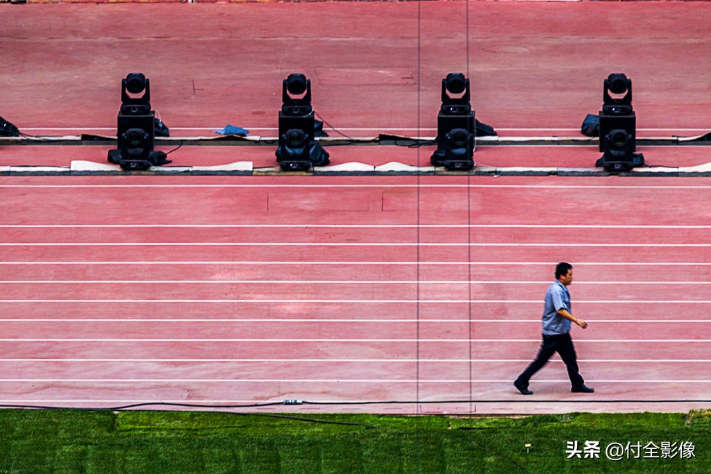 鸟巢沸腾瞬间,鸟巢合唱爱如潮水
