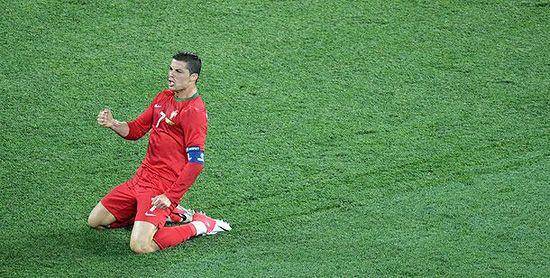 c罗是不是无法跟梅西对比了,为什么c罗和梅西总会有人作比较