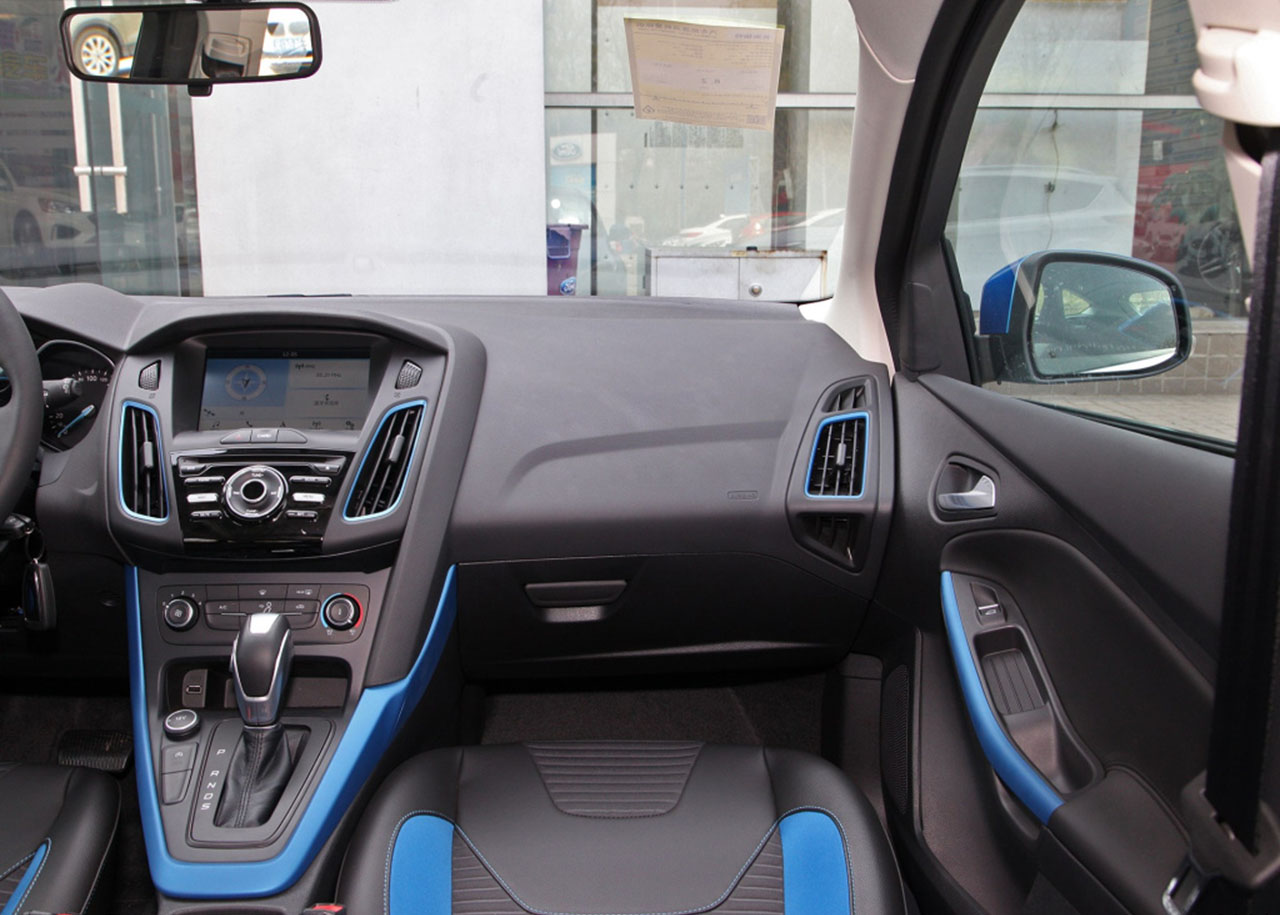 福克斯20121.6l三箱操控好吗,2017款福克斯1.5t加速操控