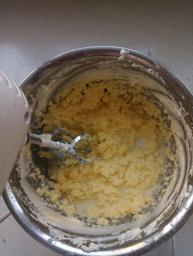 奶油打废了怎么变黄油,奶油打出水可以做黄油吗