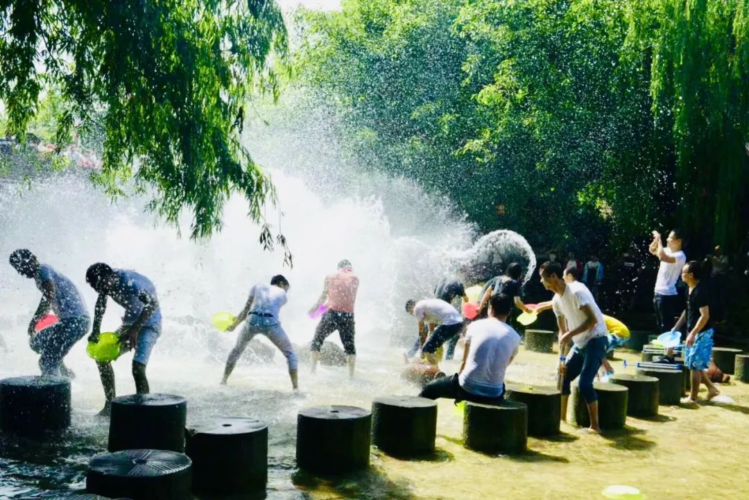 漫步天府之国黄龙溪古镇,成都黄龙溪鹿溪河