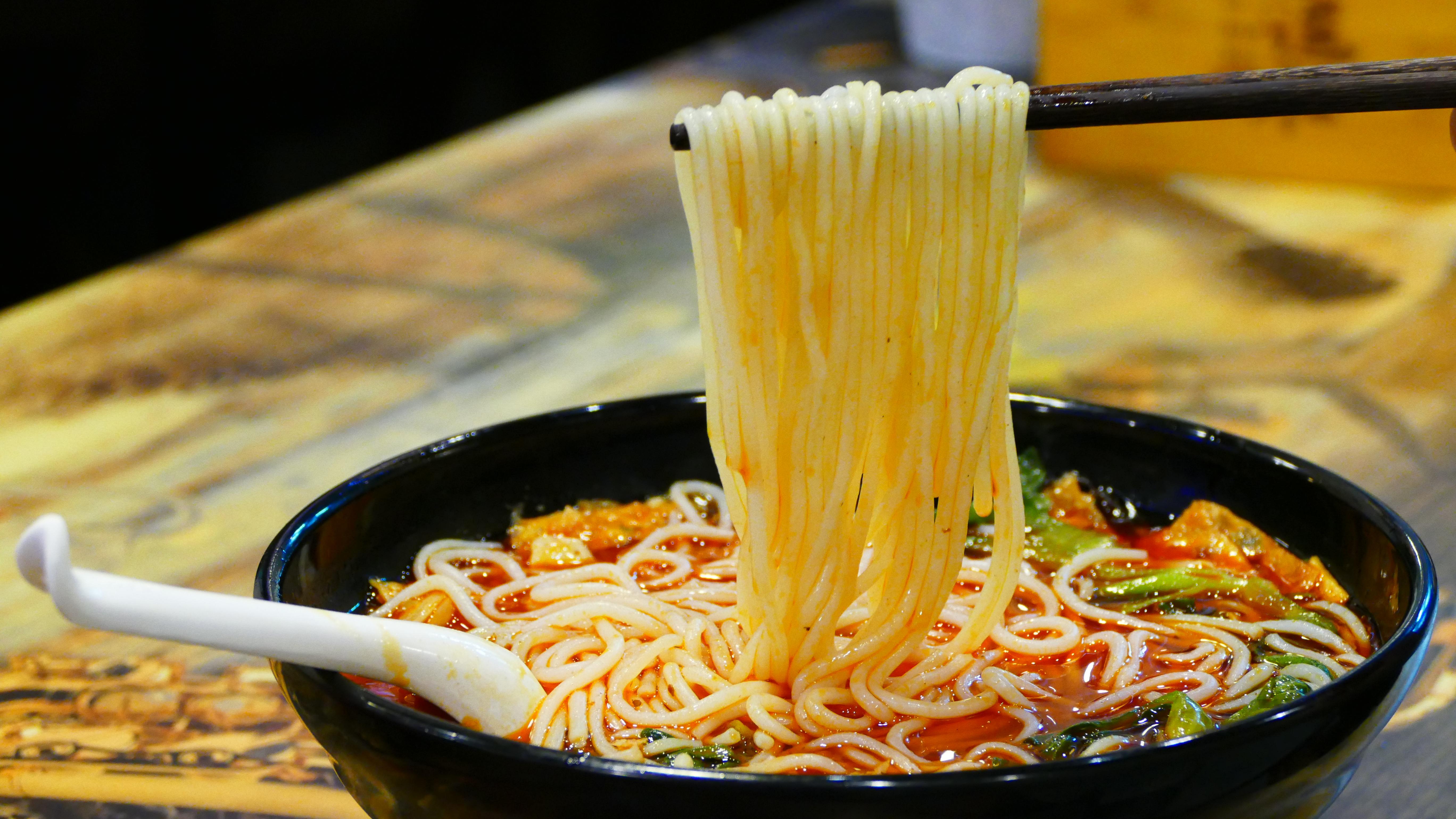 哆味螺柳州螺蛳粉,国民螺蛳粉里的柳州味北海