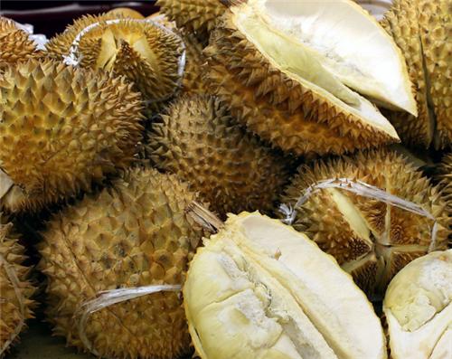 多吃榴莲有益健康吗,吃榴莲对人体的好处是什么