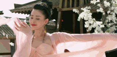 张天爱美出高级感,张天爱惊艳身材穿礼服