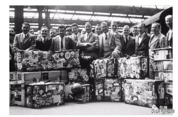 包神二手奢侈品,贴满徽章的包包lv