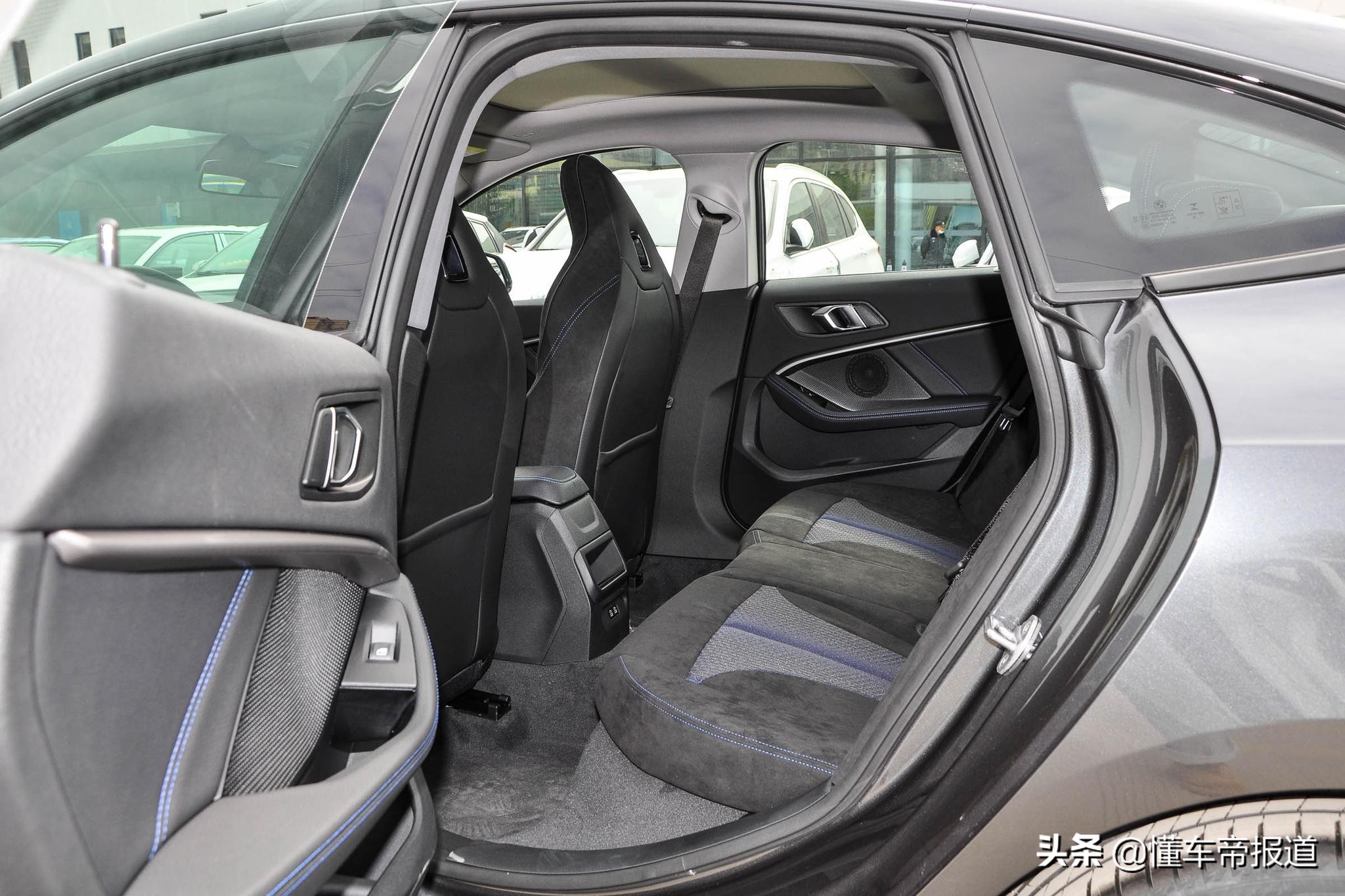 新车沉浸式试驾,新车宝马2系硬顶轿跑