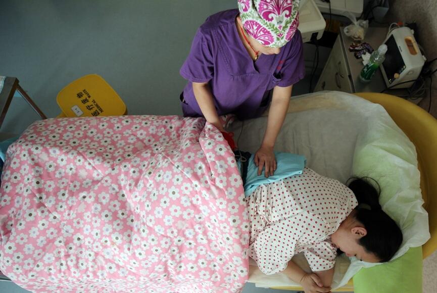 宫口开十指到底是多宽,宫口开一公分等于几厘米