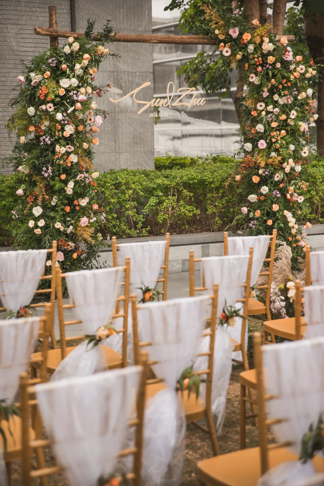 浪漫奢华草坪花园婚礼,充满爱意的婚礼