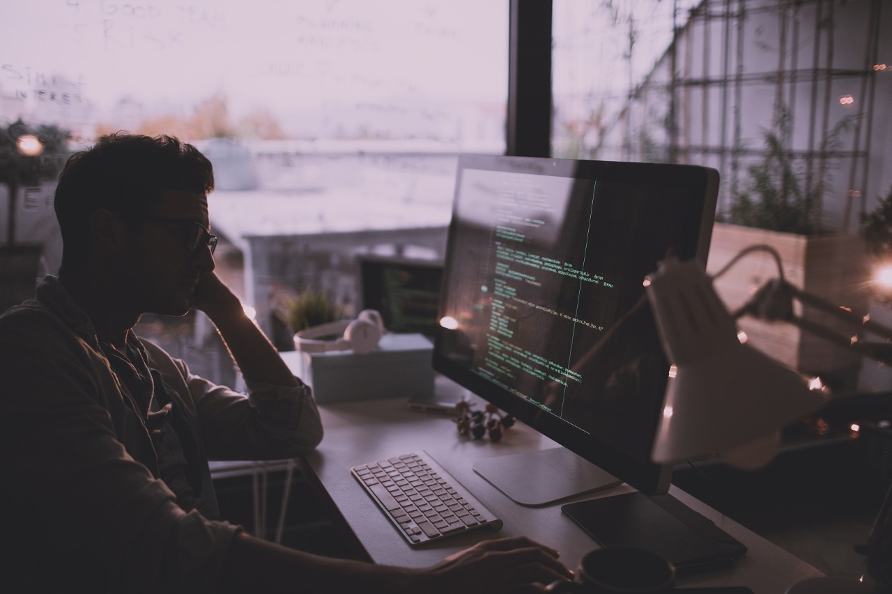 程序员敲代码真实描述走捷径,程序员10万行代码