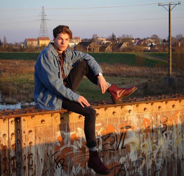 拉拽式马丁靴,增高马丁靴怎么搭才好看