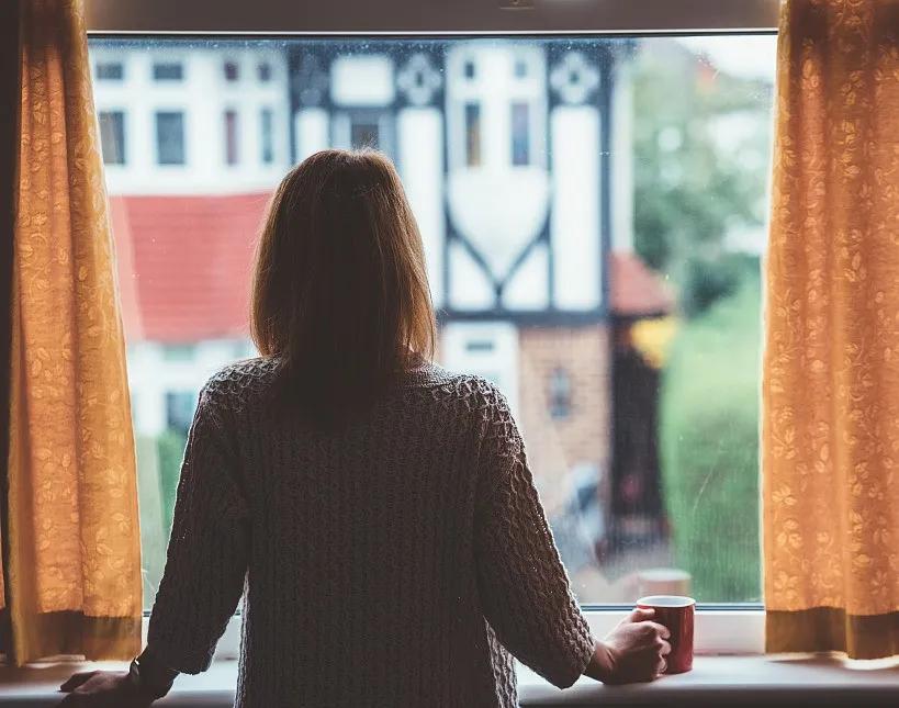 情绪低落导致绝经,37岁女人内分泌失调导致的绝经