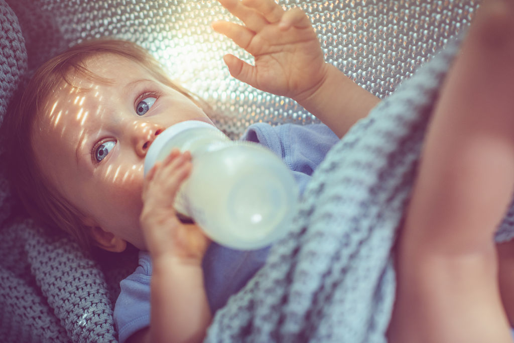 牛奶蛋白过敏深度忌口八大类,正确认识牛奶蛋白过敏