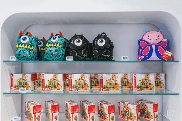 表面光鲜亮丽背地里却很辛苦,有些人表面光鲜亮丽背后却是什么