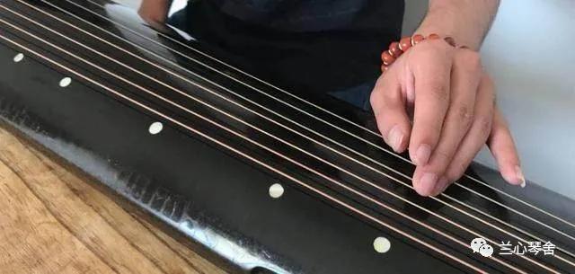 古琴入门每日必练指法,古琴入门教学挑和勾指法