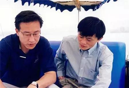 篮网老板蔡崇信离开阿里巴巴了吗,阿里蔡崇信篮网老板