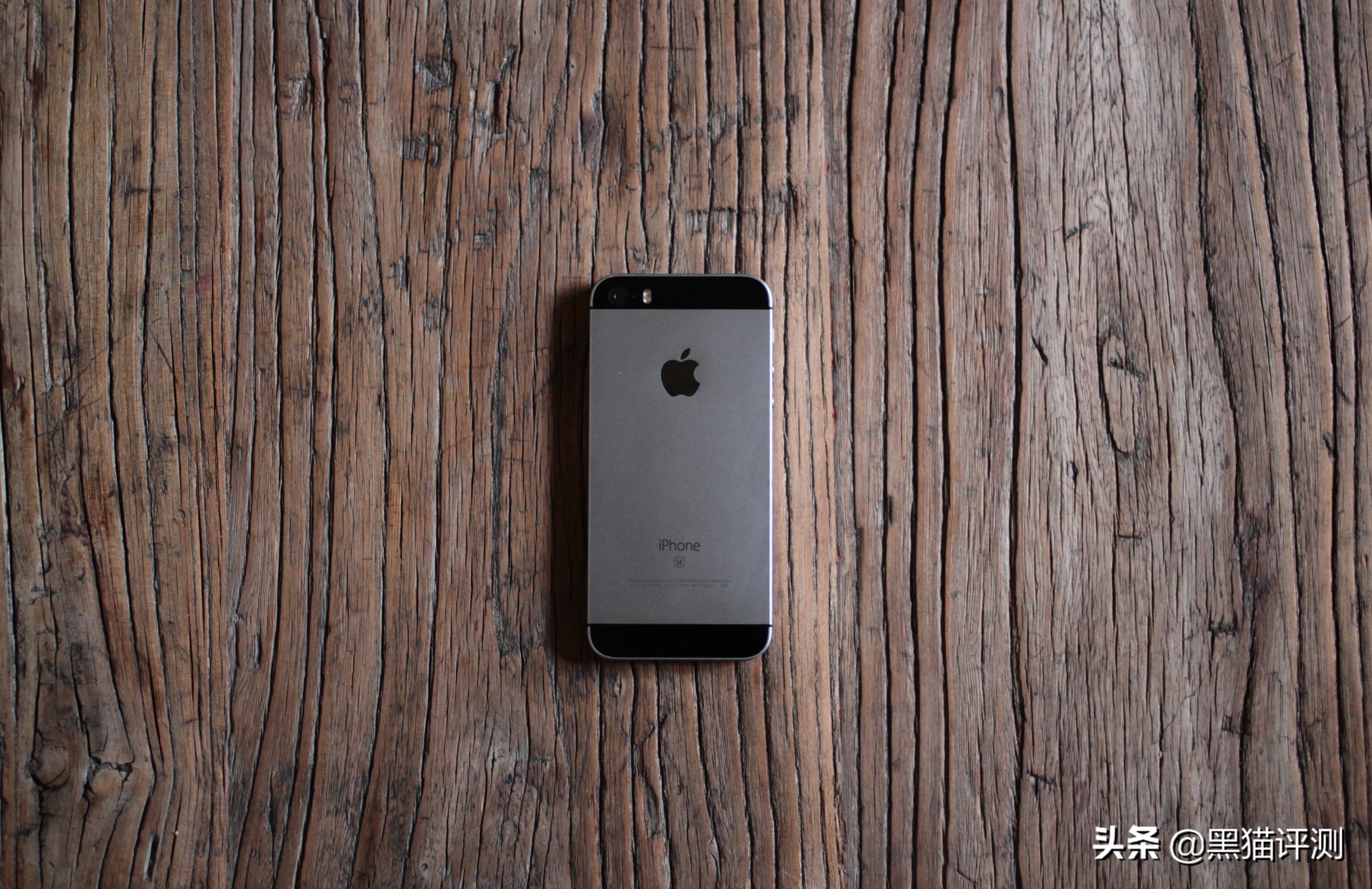 新款iphonese值得买么,新款iphonese值得买吗