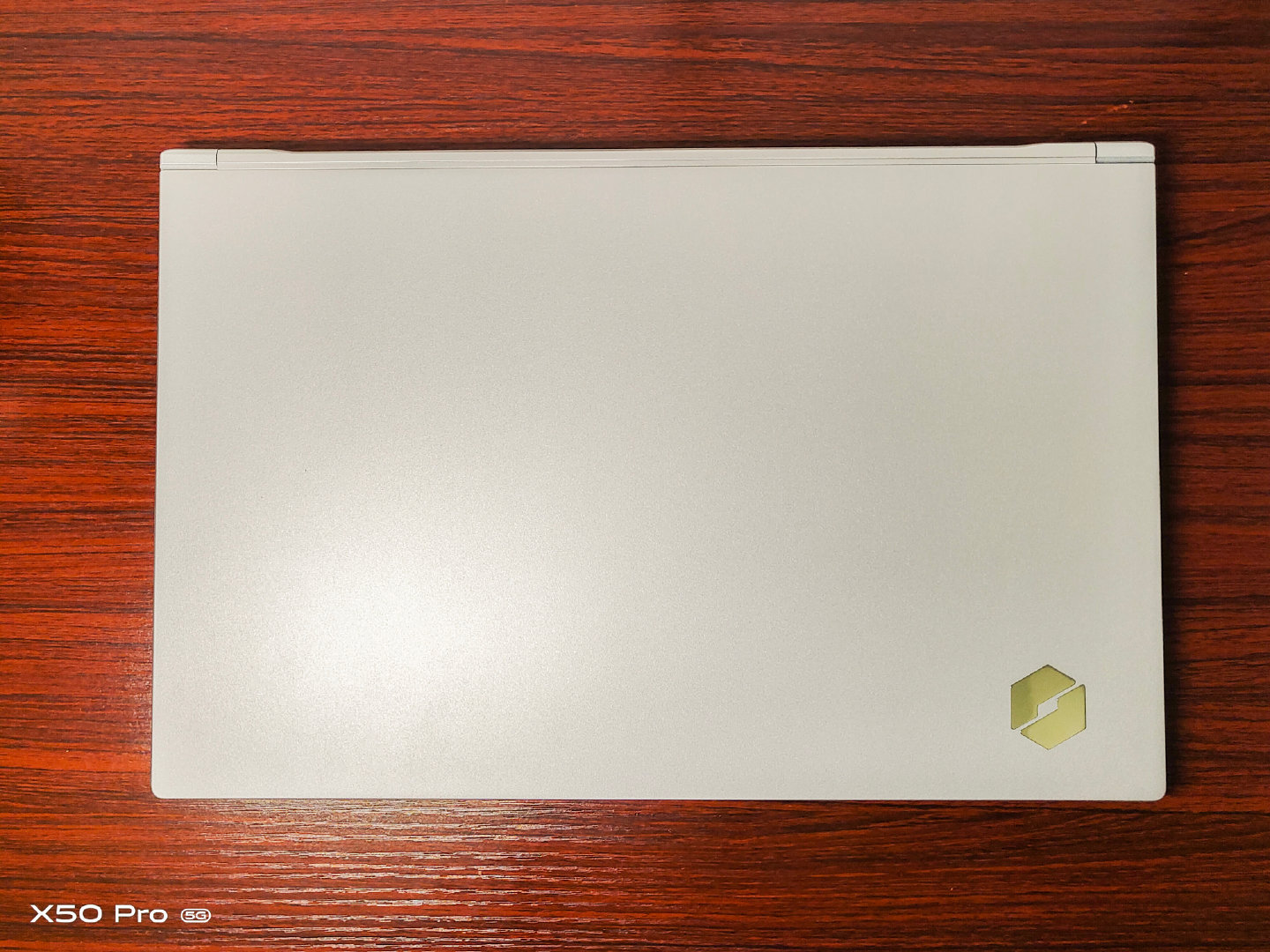 机械革命4060笔记本中正评测,机械革命code01