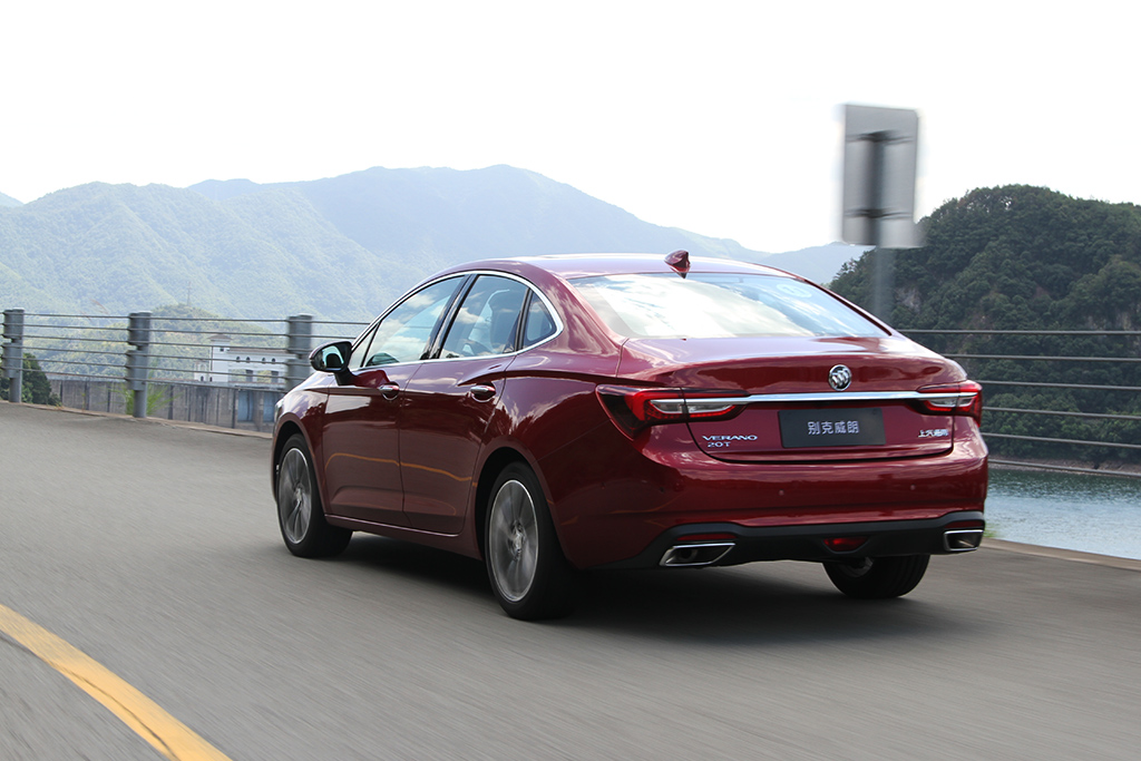 君越速腾,十五万公里的君越值得入手吗