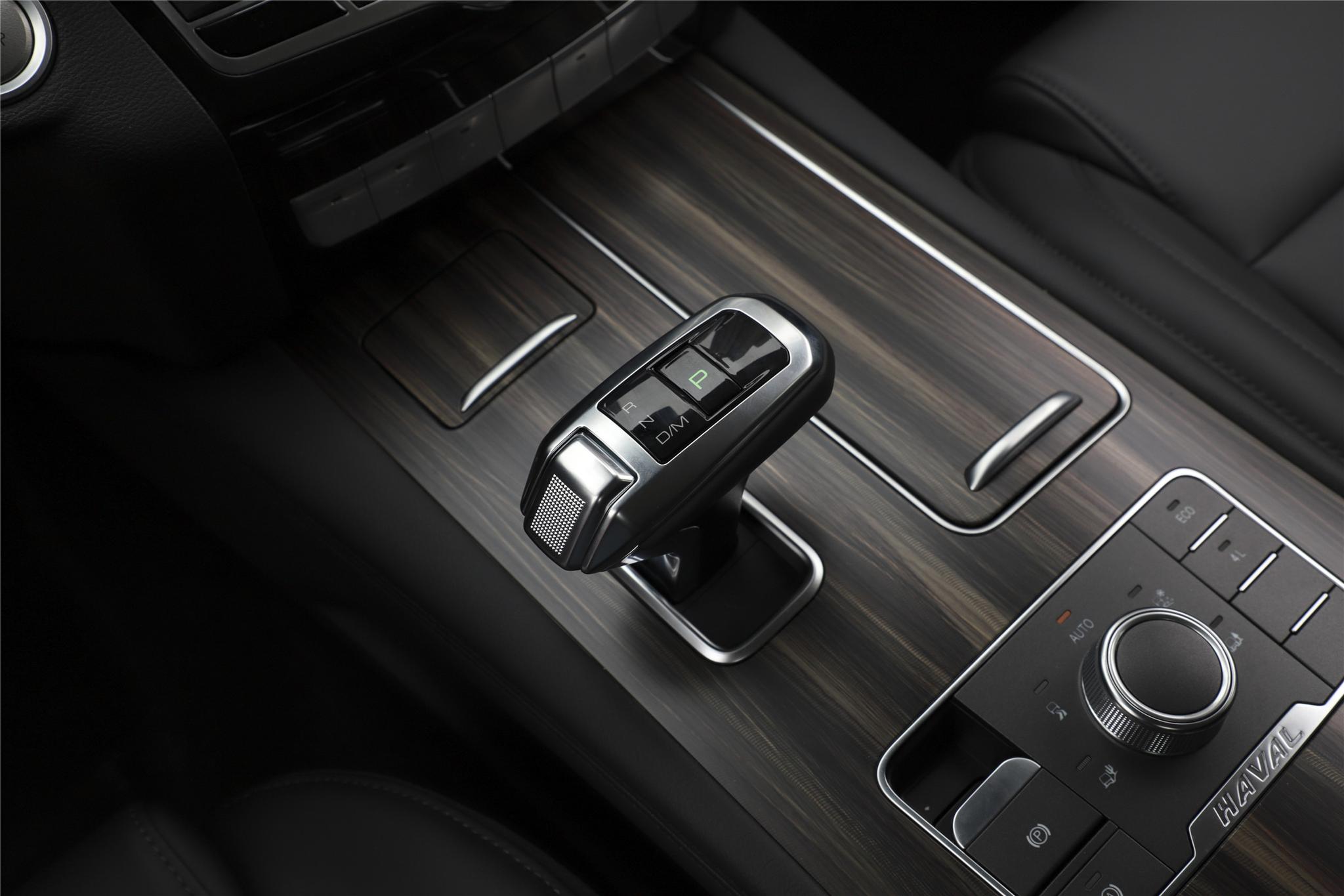 预算在25万买哪款硬派越野车最好,70万预算买哪几款硬派越野车