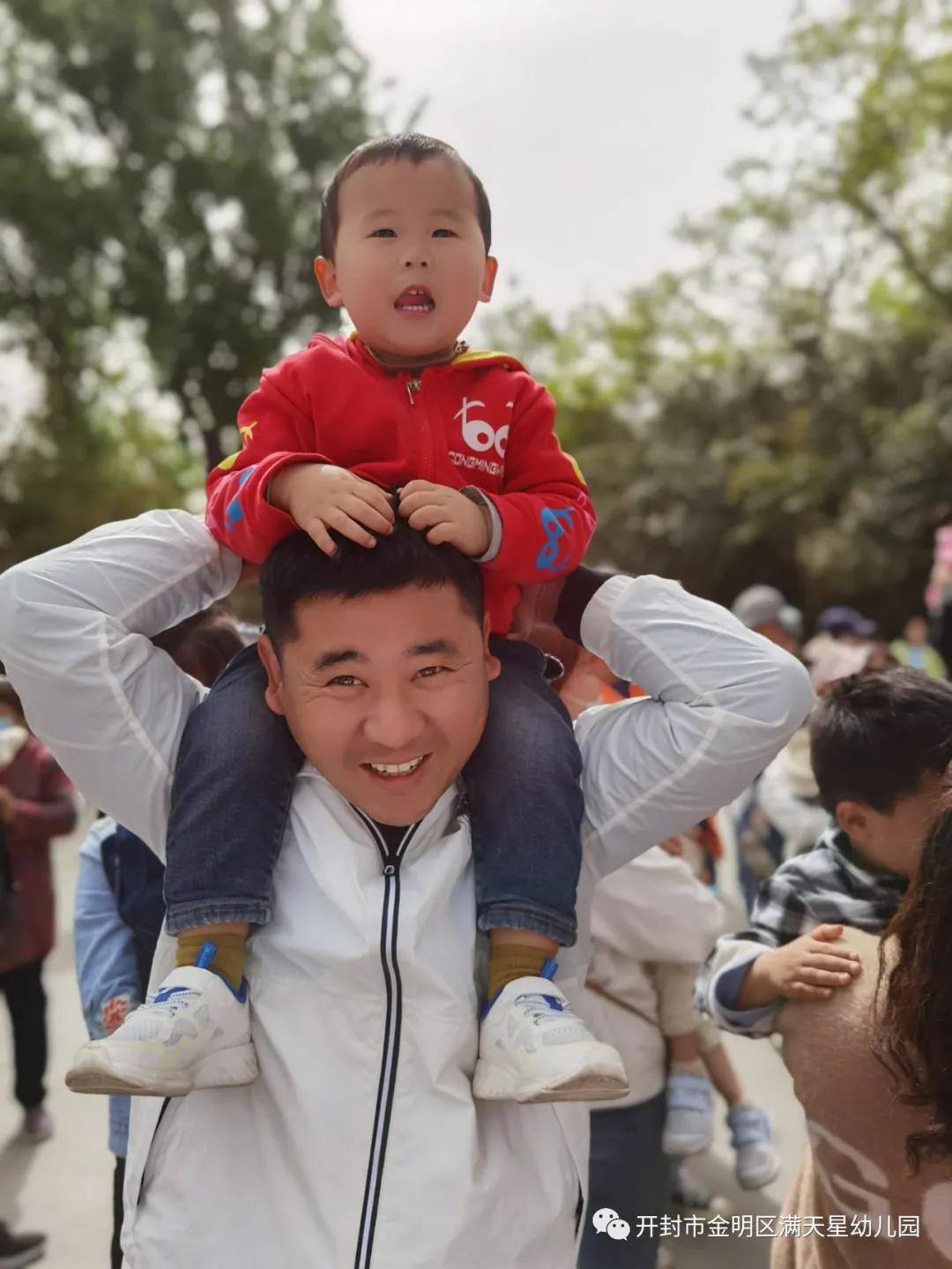 春日踏青亲子幼儿园,幼儿园开展春游踏青活动