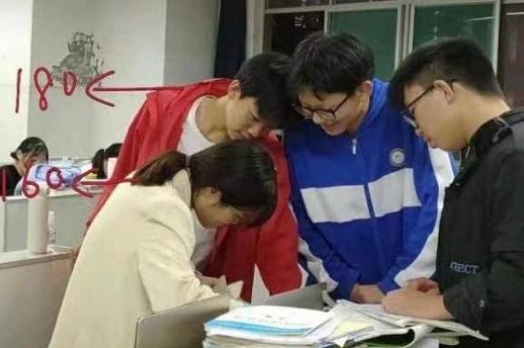 女教师训诫学生视频,女教师霸气处理校园霸凌