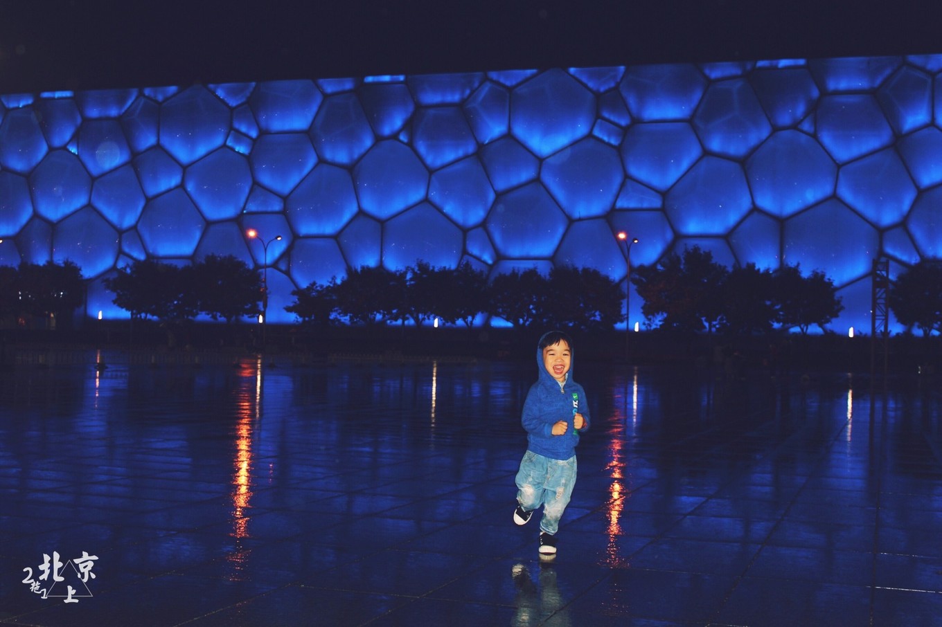 北京鸟巢值得一去吗,北京鸟巢旅游全景