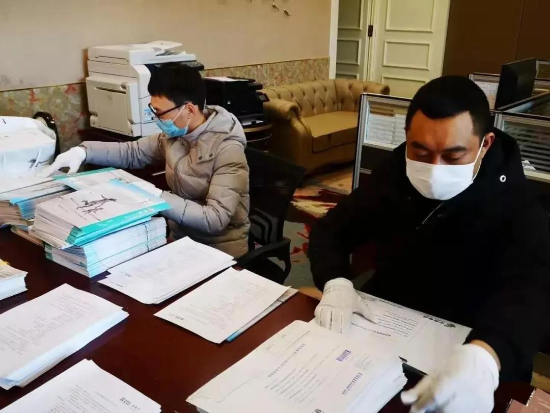 战疫故事50字左右,战疫故事短视频