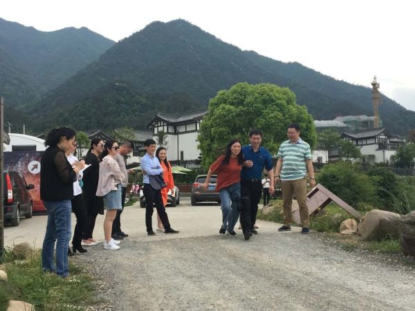 杭州桐庐宜居养生园一线临水，中式合院适合养老度假，产权40年