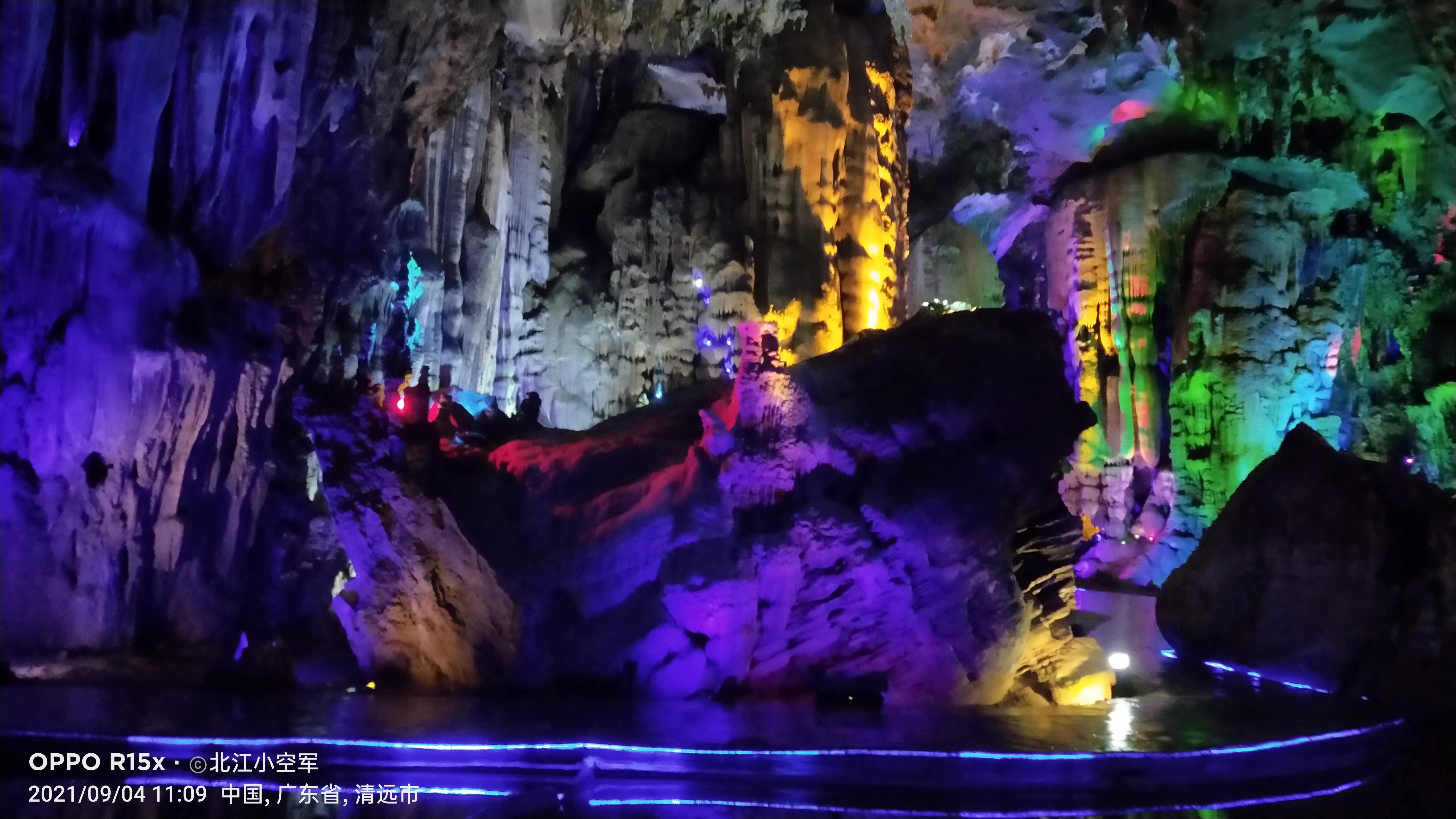 宝晶宫洞,探秘宝石矿洞