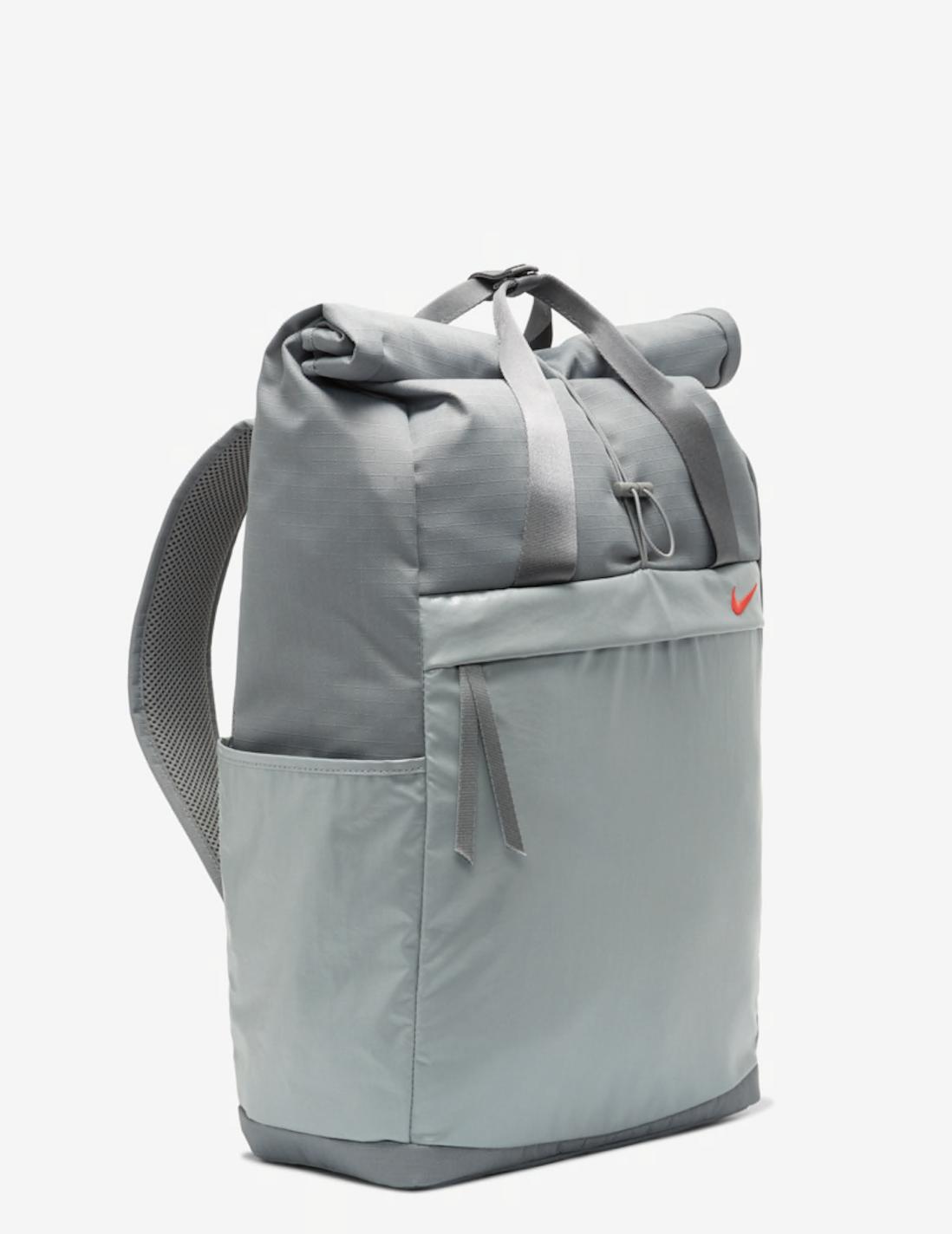 nikeradiate书包测评,nike双肩包休闲运动测评