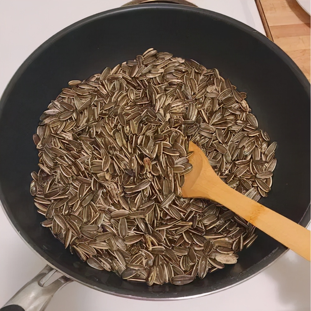 乡土散文：小时候自己炒瓜子