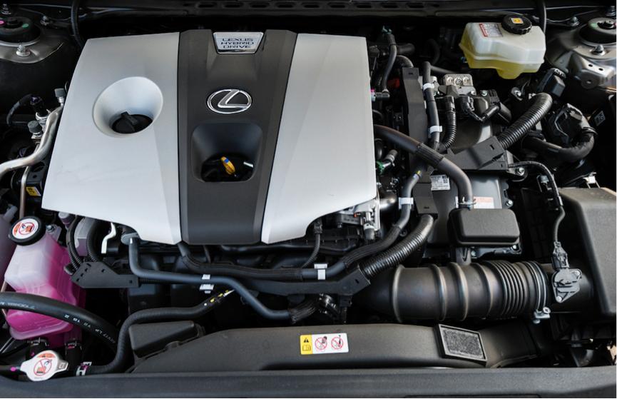 雷克萨斯es300h对比奔驰e,雷克萨斯es300h和奔驰e级