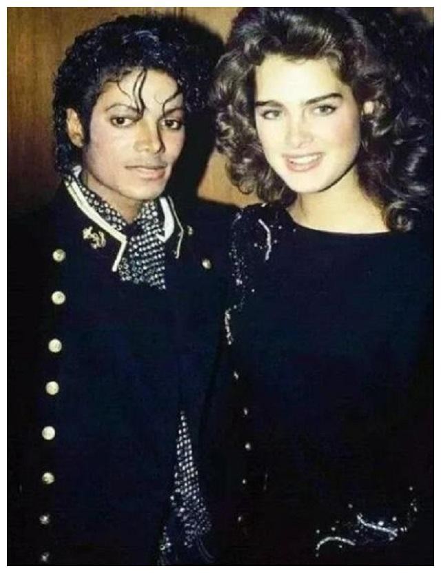 波姬小丝今年多大岁数了,波姬小丝mj结婚了吗