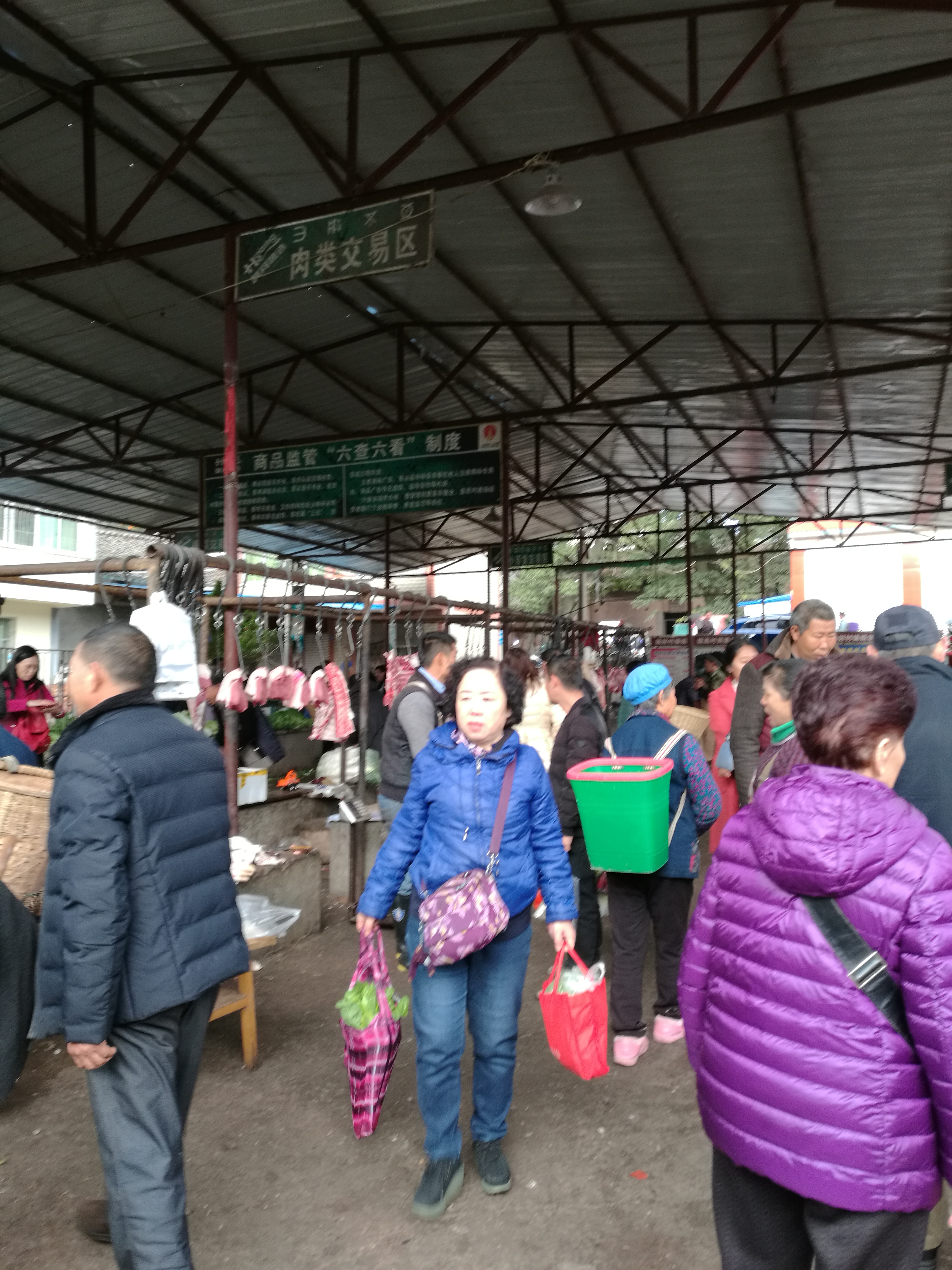 在邛海的惬意时光