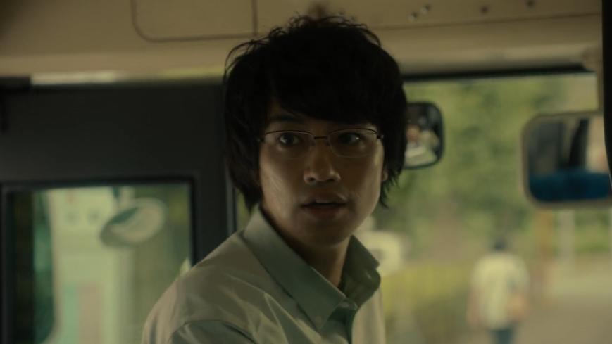 一部充满血腥和人性善恶的电影,极其黑暗展露人性的电影