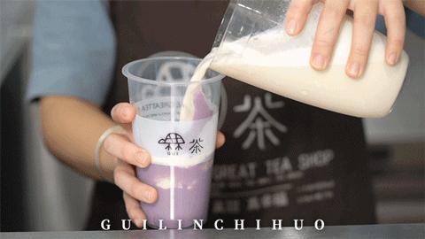 桂林奶茶店探店拍照,性冷淡风奶茶店拍照墙布置