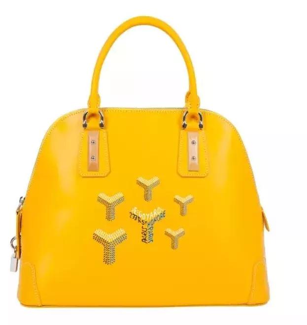 买包都是女人难逃的“宿命”