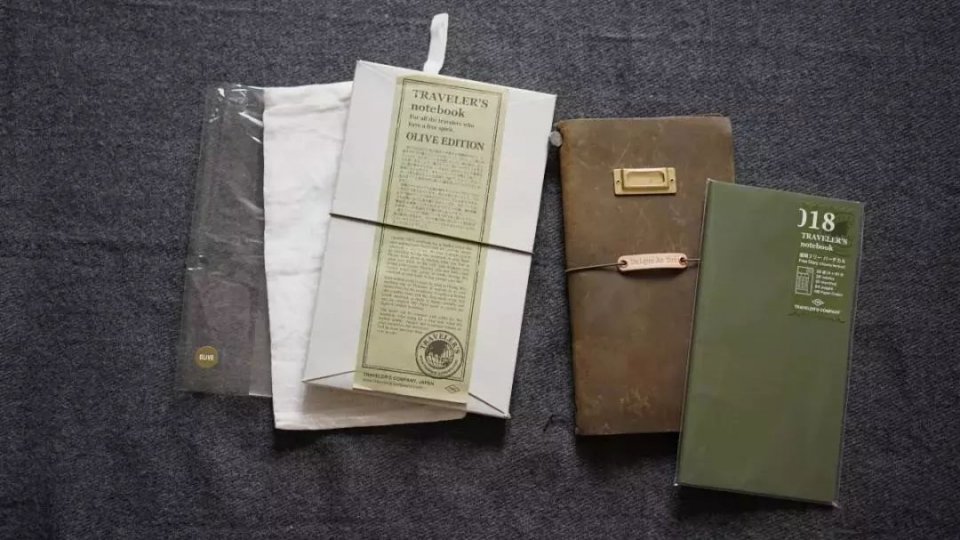 厌倦了红黄棕不妨来款高级感发色,厌倦了高级黑白灰