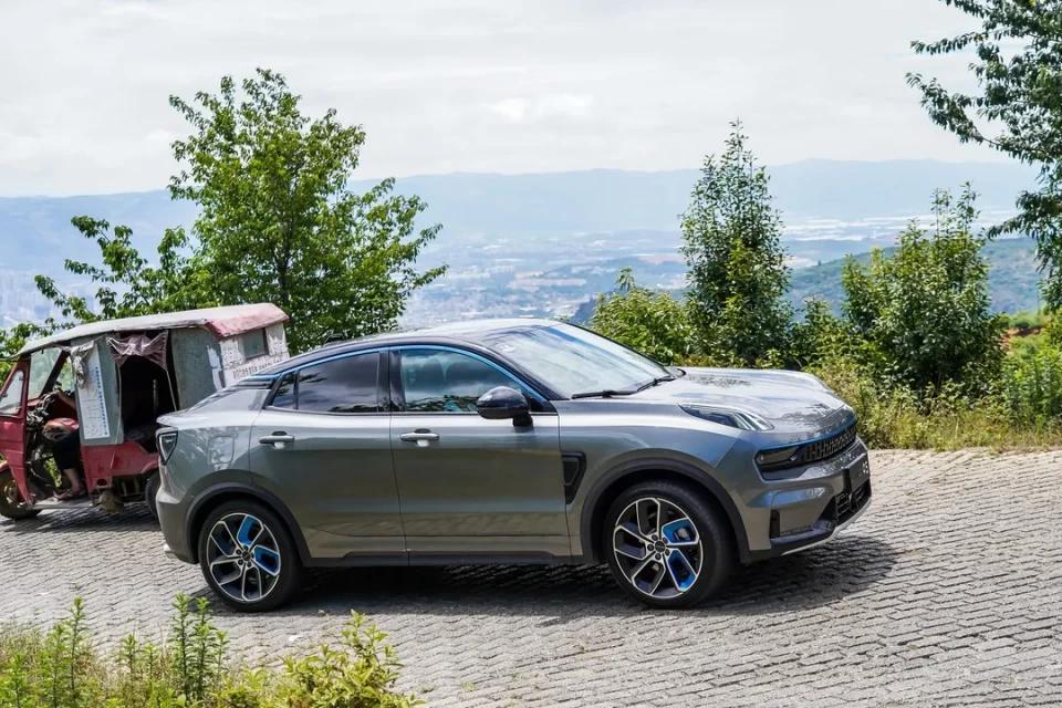 领克01phev和领克05phev,2022款领克05两驱耀halo测评