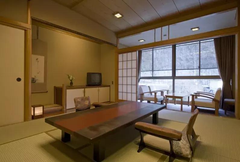 日本私汤温泉,日本温泉私汤