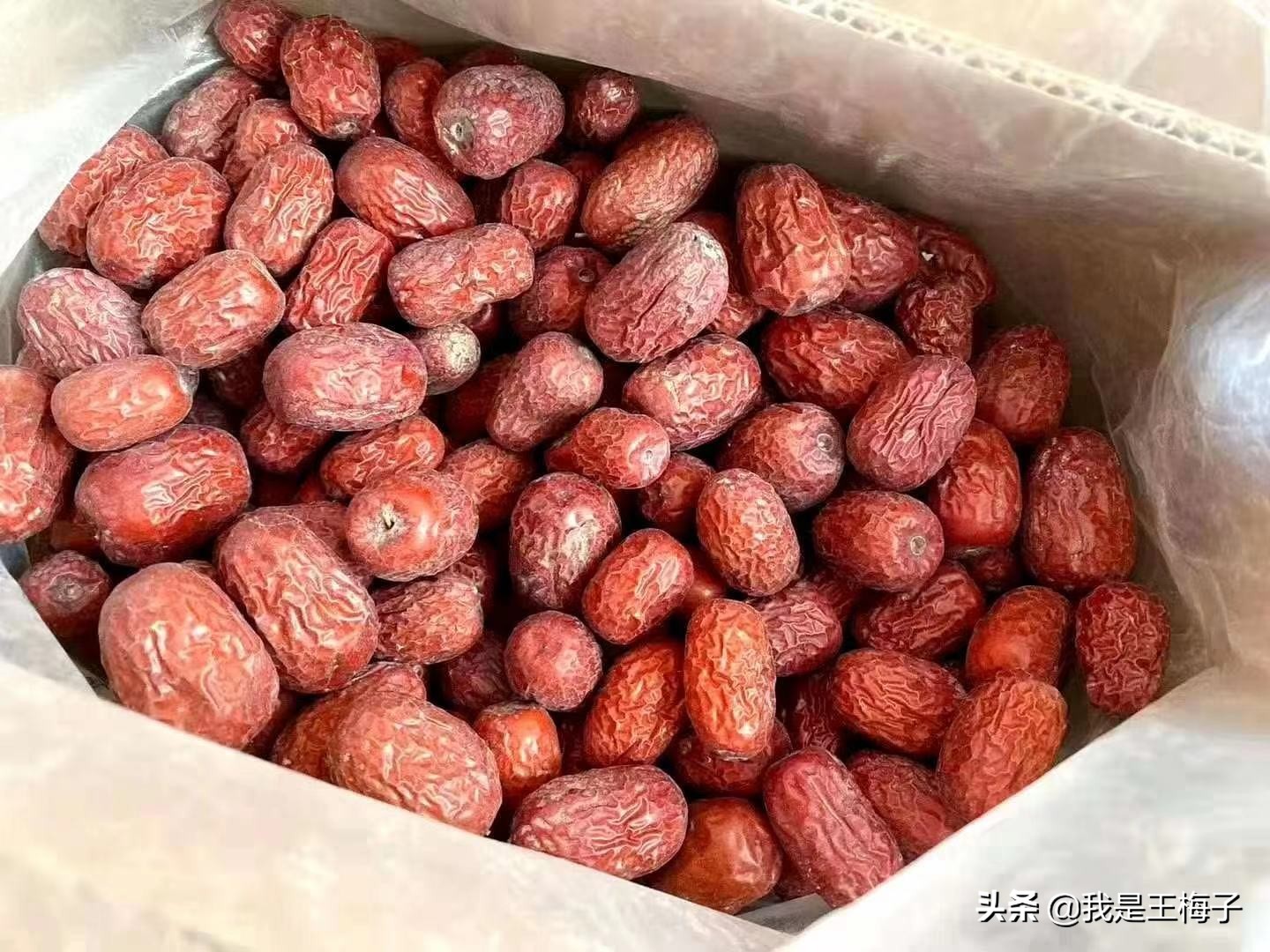 枣香浓郁新疆特产若羌灰枣,新疆原生态吊干灰枣若羌枣