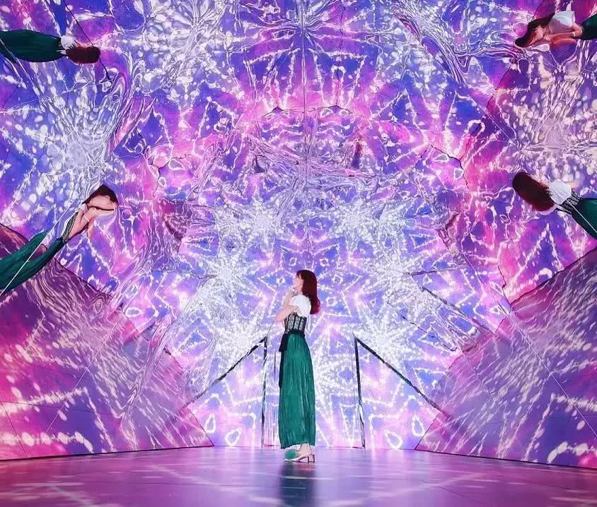 香港巨型圣诞树,香港圣诞树旅游攻略