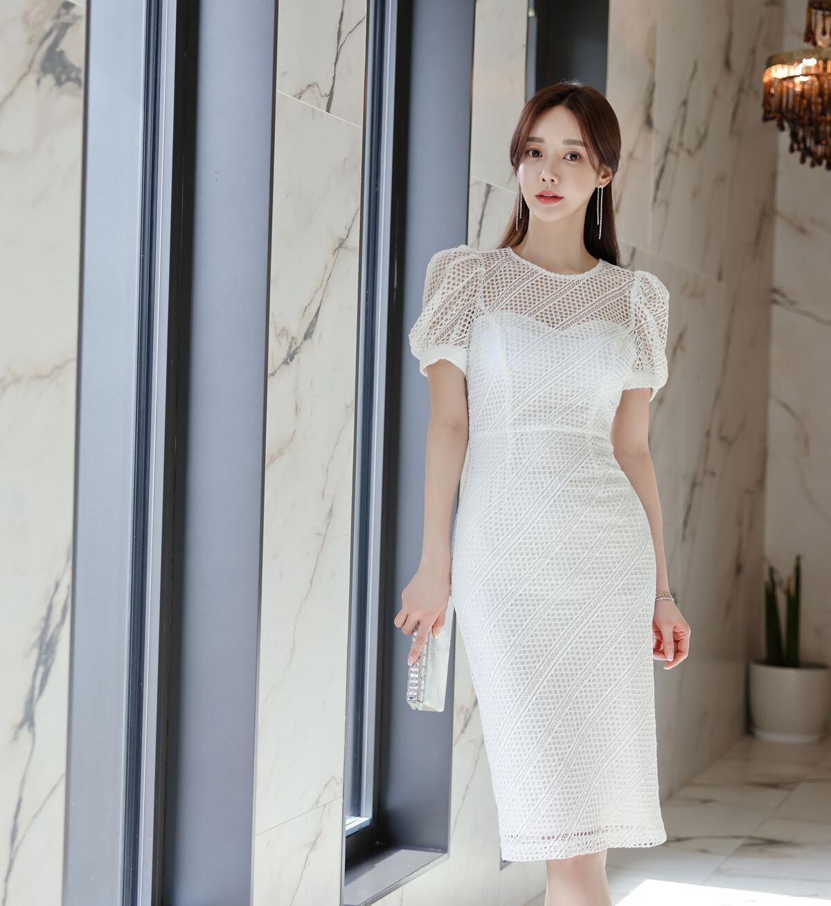 孙允珠黑色包臀针织连衣裙,孙允珠刺绣透纱连衣裙