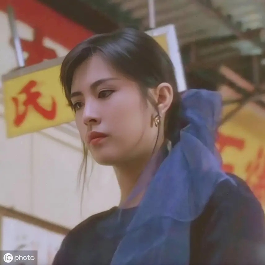 54岁王祖贤美图,亚洲第一长腿女星周慧敏