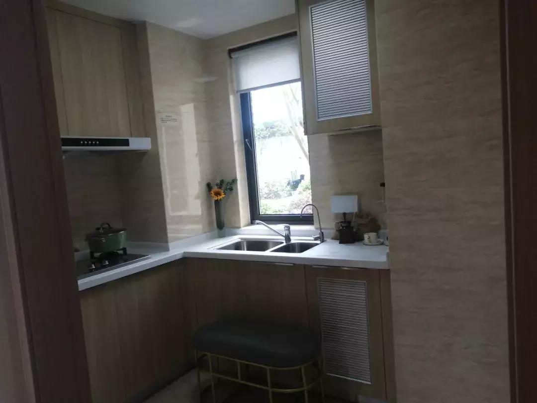 武汉地铁总价30万精装修房子,武汉地铁精装三房