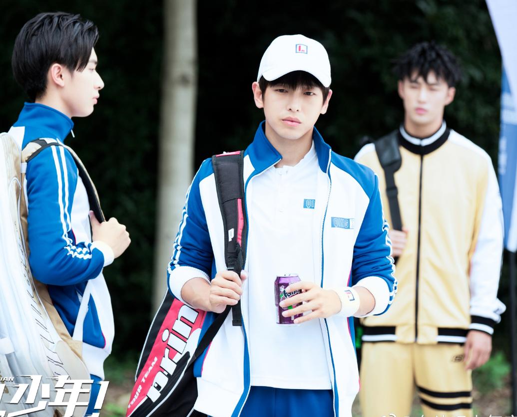 杨洋四部剧入围金鹰奖,张新成杨洋谁更优秀