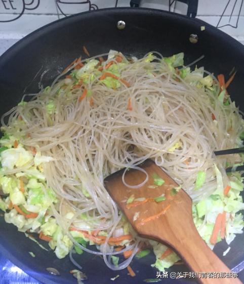 炒粉条特别粘糊啥原因,炒粉条出来为什么粘一团