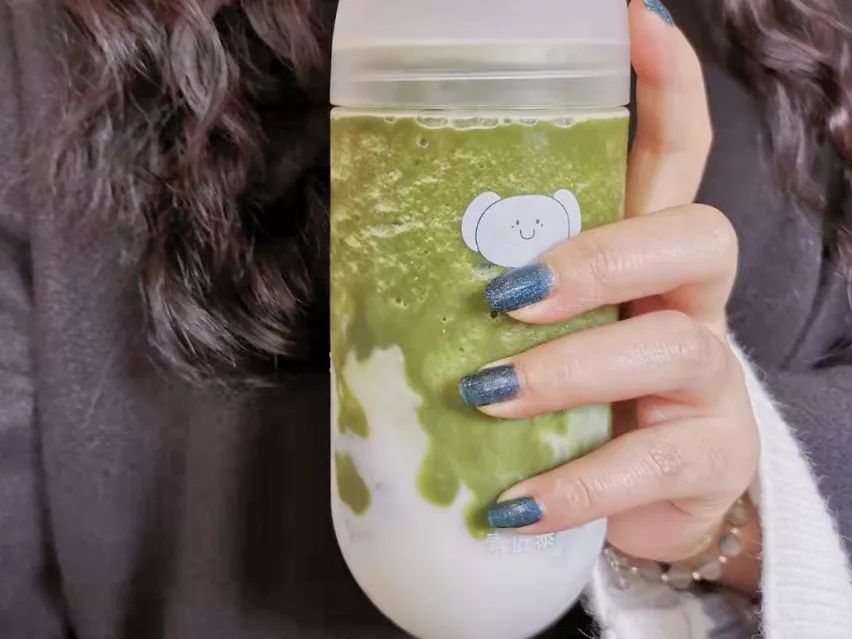 奶茶一杯探店,特别吸引人的奶茶店探店