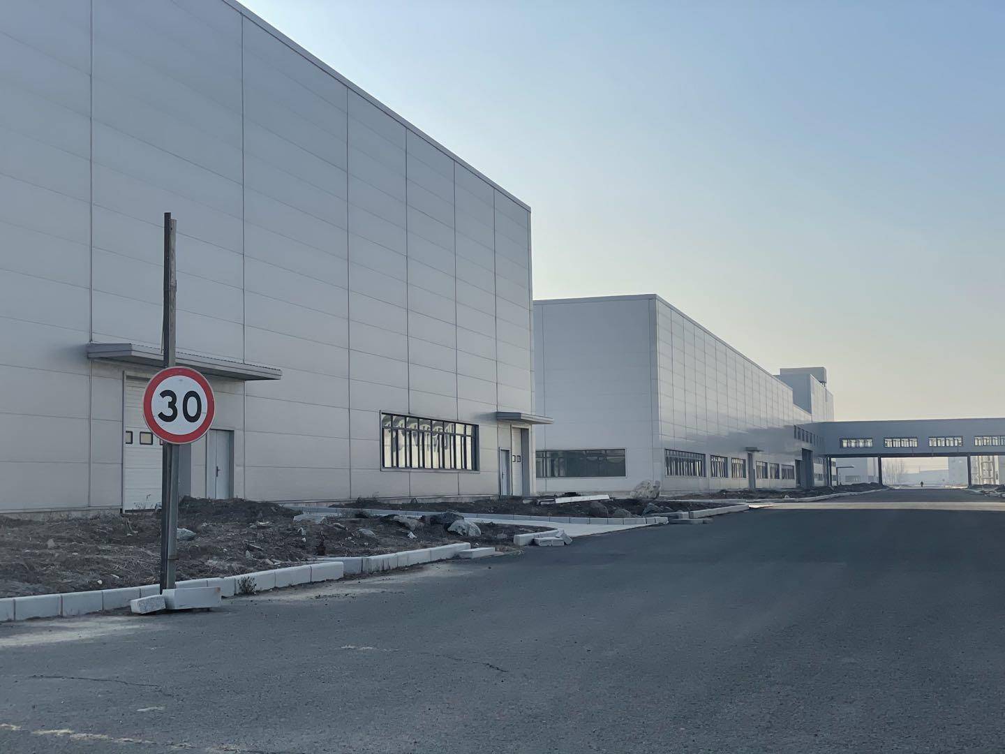 特稿｜华晨危局之下，劳模变老赖