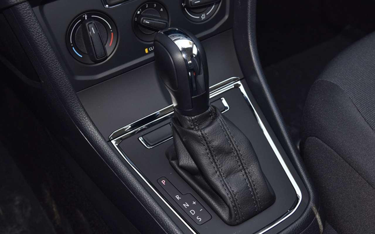 蔚领怎么样一汽大众,一汽大众旅行车黑色蔚领